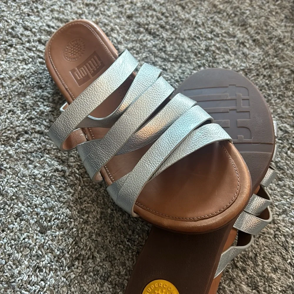 Fitflop metallic sandals EUC! - Picture 5 of 5